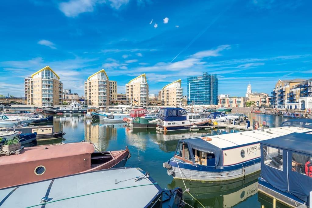Luxurious Houseboat Near Canary Wharf In Londra Dış mekan fotoğraf
